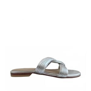 NEW SARAH STEWART women's angela swirl leather flat sandal in silver